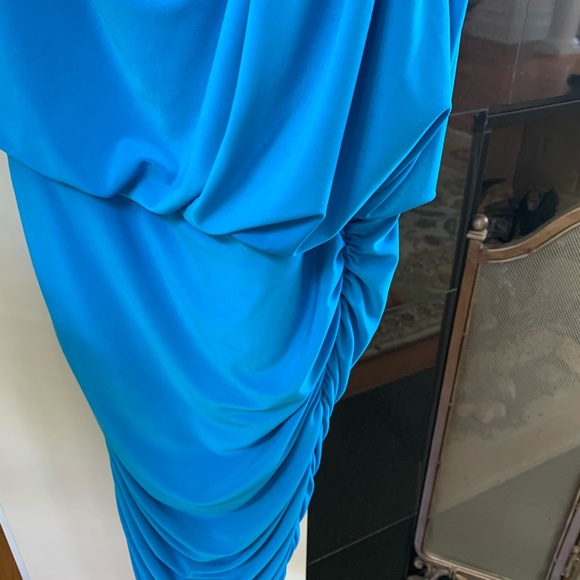 Cache Dress-New - Picture 3 of 4